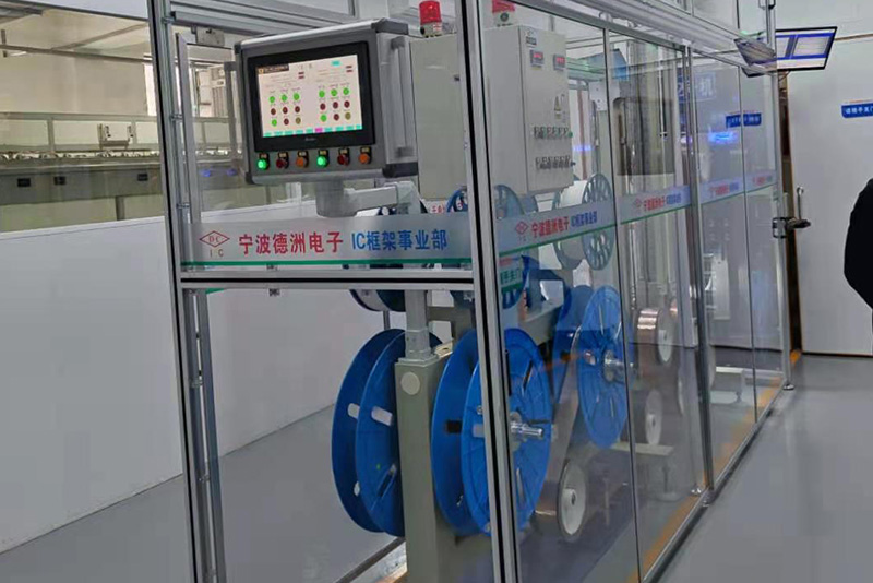 卷式鍍銀機(jī)后段緩沖+自動(dòng)收料機(jī)